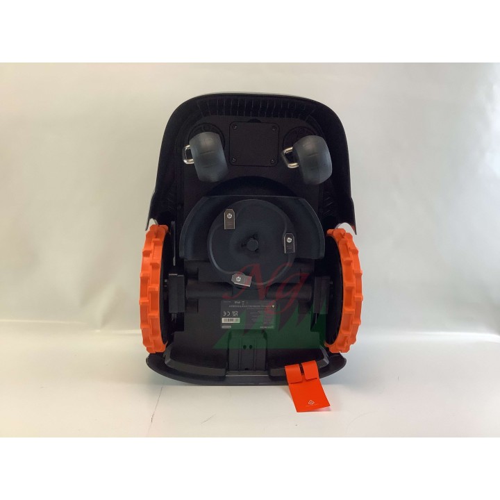 SEGWAY NAVIMOW i108E tondeuse robot sans fil 800 mq 5,1 Ah + kit d'extension 4G | Newgardenmac.com