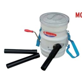 Solforatore manuale MARUYAMA MG51 serbatoio prodotto 4.6 l/2.5 Kg | Newgardenmac.com