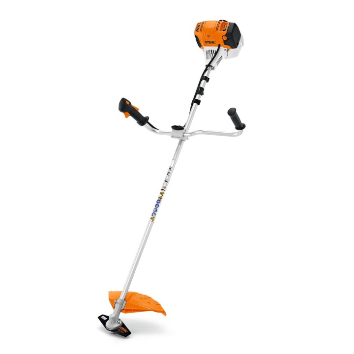 STIHL FS131 36.3cc Desbrozadora de gasolina cortada 420 mm Mango doble | Newgardenmac.com