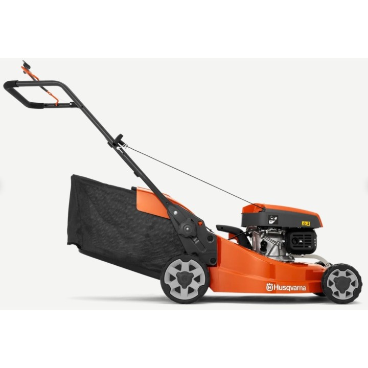 Tagliaerba a spinta HUSQVARNA LC247 139cc 2,2 kW larghezza taglio 47 cm | Newgardenmac.com
