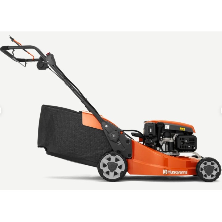 Self-propelled lawn mower HUSQVARNA LC347VE 166cc 2.75 kW cutting width 47 cm | Newgardenmac.com