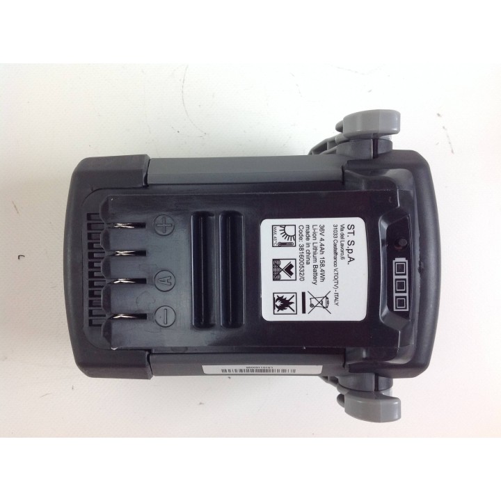 Batería de iones de litio 36V 4,4 Ah para cortacésped COMBI 36 AE COMBI 40 AE | Newgardenmac.com