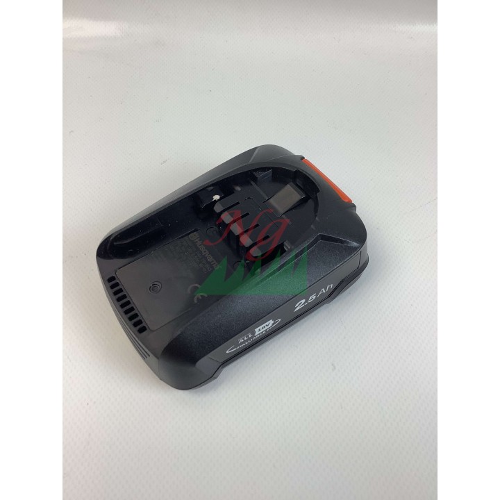 Li-Ion battery HUSQVARNA ASPIRE P4A 18-B45 voltage 18V capacity 2.5Ah | Newgardenmac.com