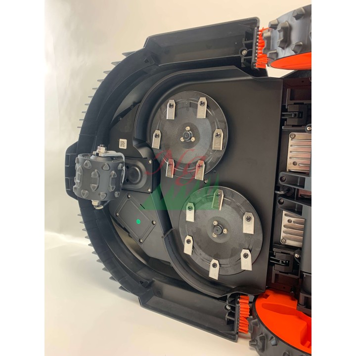 SUNSEEKER X7 Plus Gen 2 6000m² nRTK + VSLAM Mähroboter Wi-Fi - Bluetooth - 4G | Newgardenmac.com