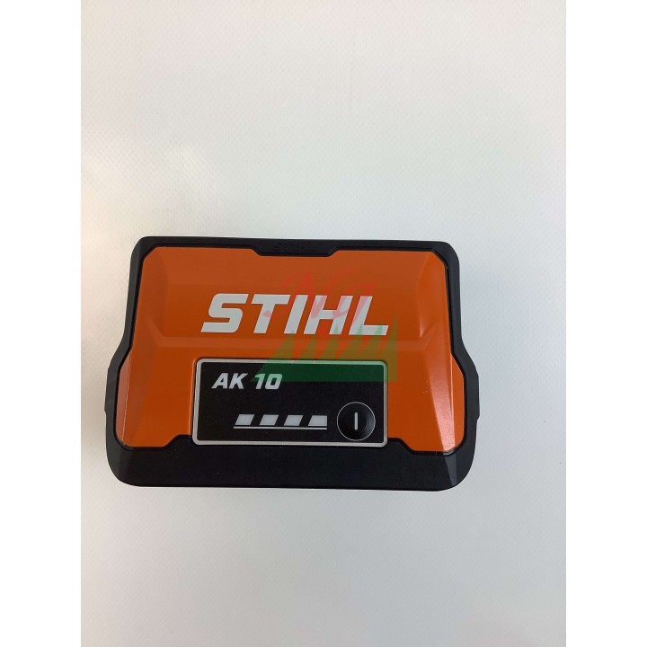 ORIGINAL STIHL AK10 lithium battery hedge trimmer blower with LED charging | Newgardenmac.com